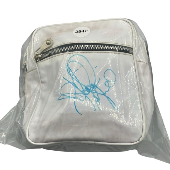 RARE KATHARINE MCPHEE AUTOGRAPHED BACKPACK FIRST TOUR AT SIX FLAGS UNIQUE
